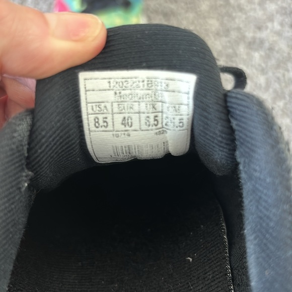 Brooks Tie Dye Launch 7 Shoes - Picture 8 of 8